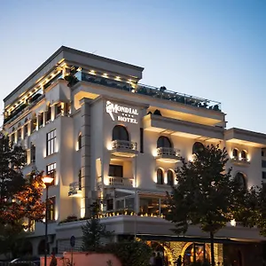**** Otel Mondial Arnavutluk
